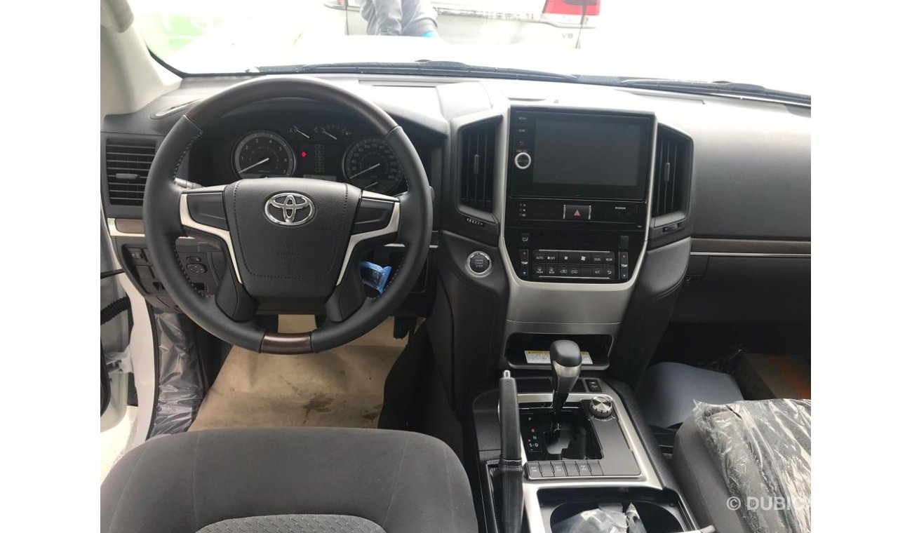 Toyota Land Cruiser GXR 4.0L PETROL A/T