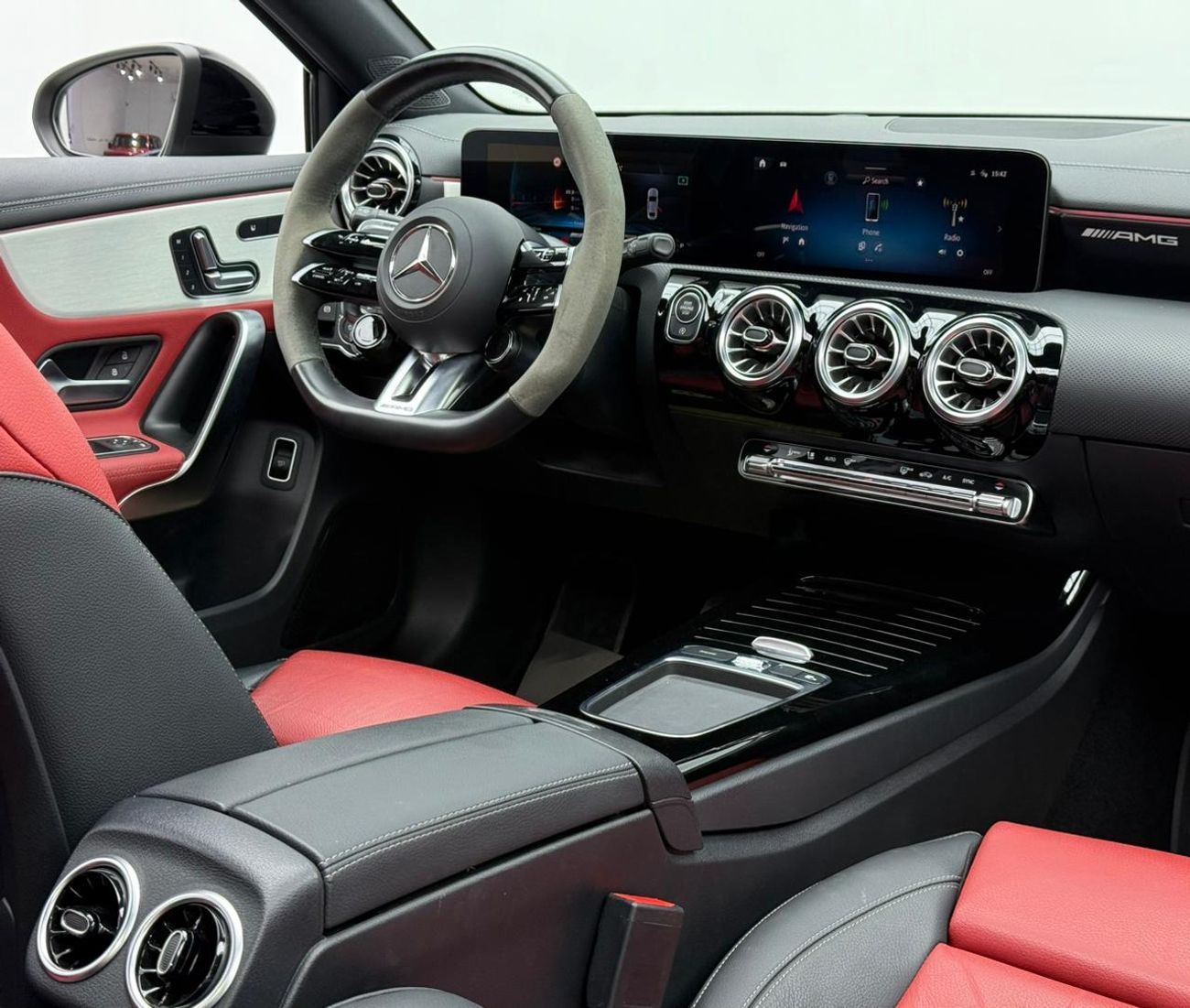 Mercedes-Benz A 35 AMG 4MATIC 2023 Mercedes Benz A35 AMG 4MATIC, 2028 MB Warranty + Service Pack, Full MB Service History,