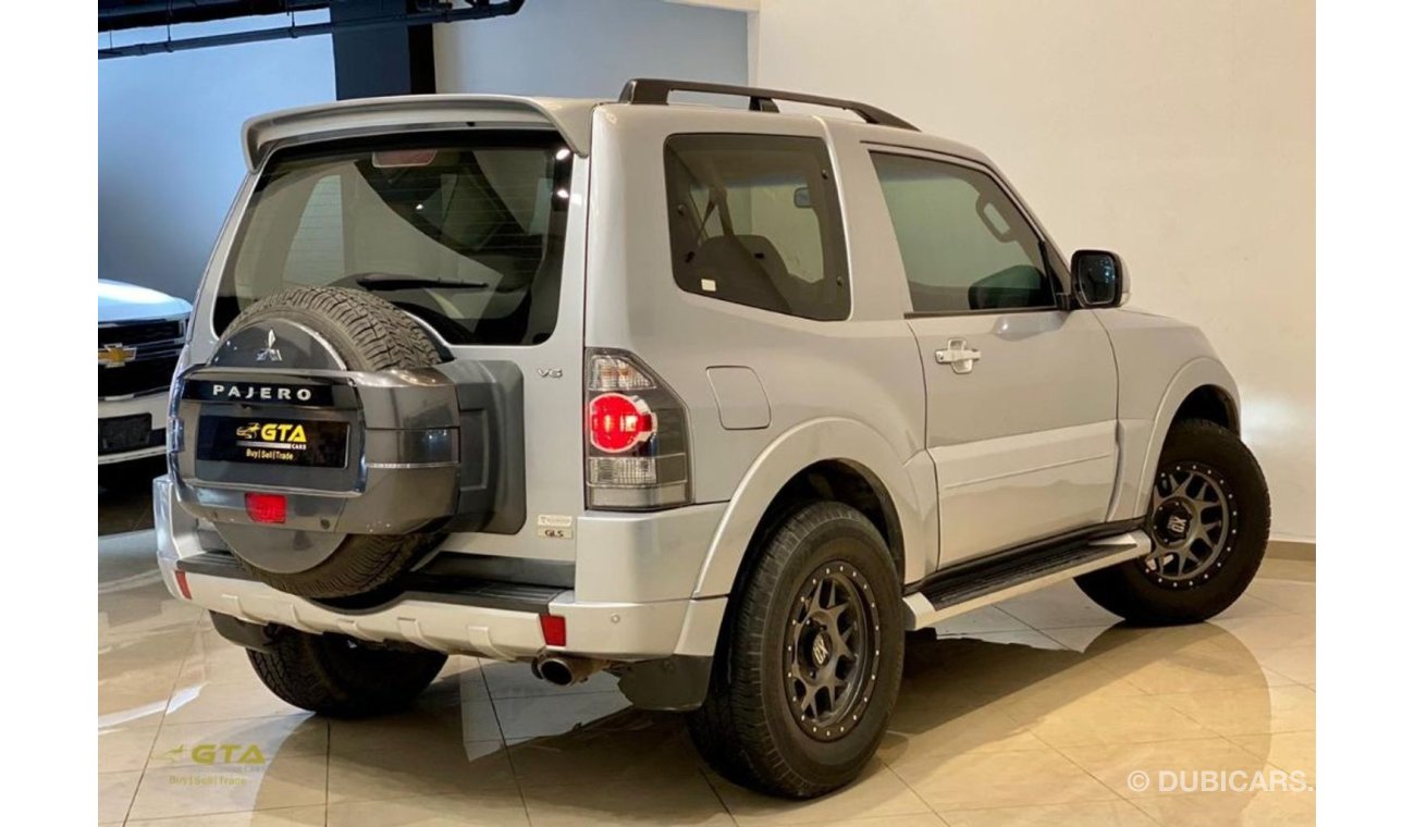 ميتسوبيشي باجيرو 2015 Mitsubishi Pajero 3.5L, Warranty, Full Service History, GCC