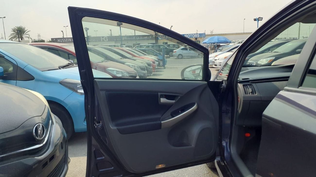 تويوتا برياس Fresh Import Like a New Car
