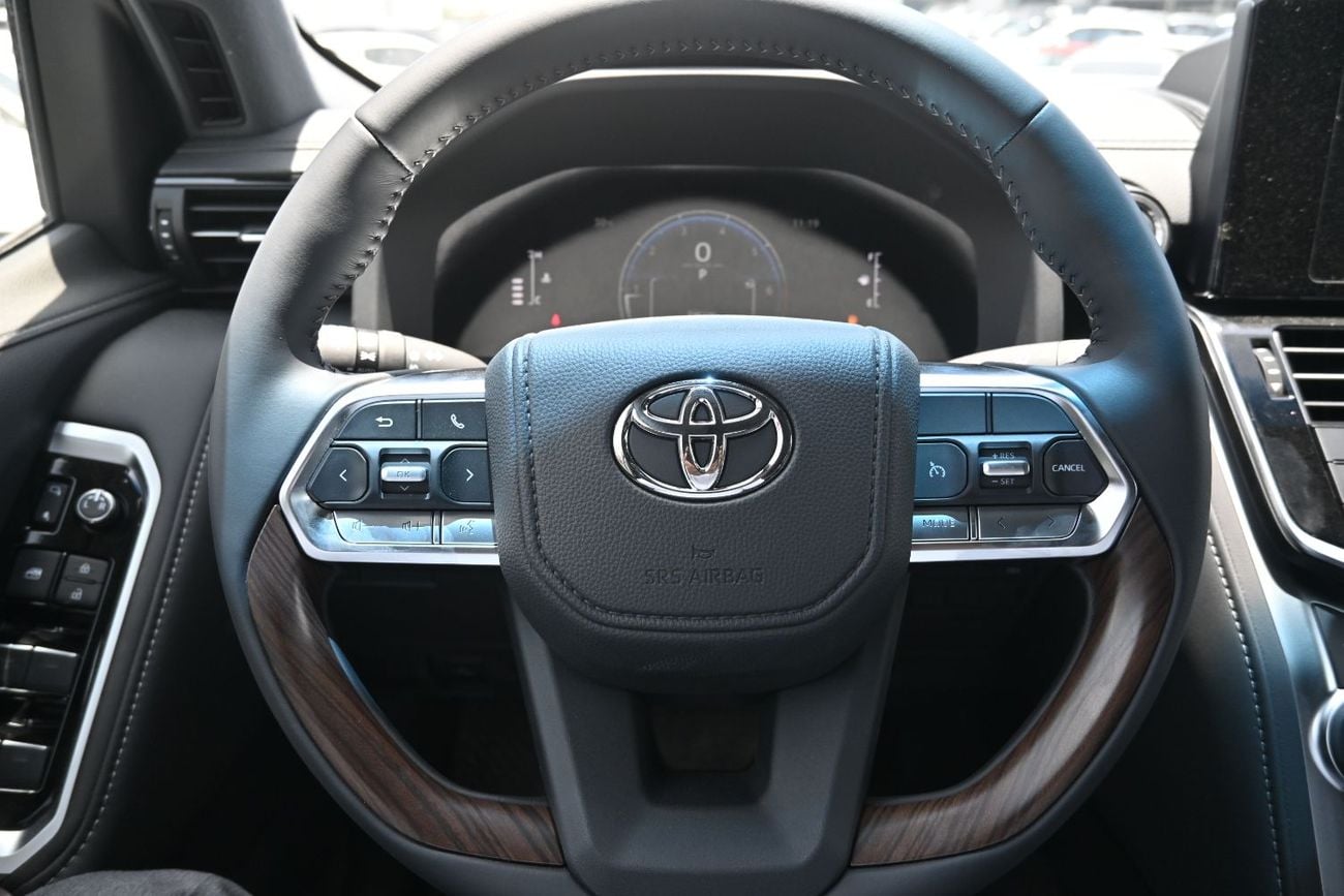 تويوتا لاند كروزر GXR Toyota Land Cruiser GX-R 4.0L V6 Petrol Model 2026