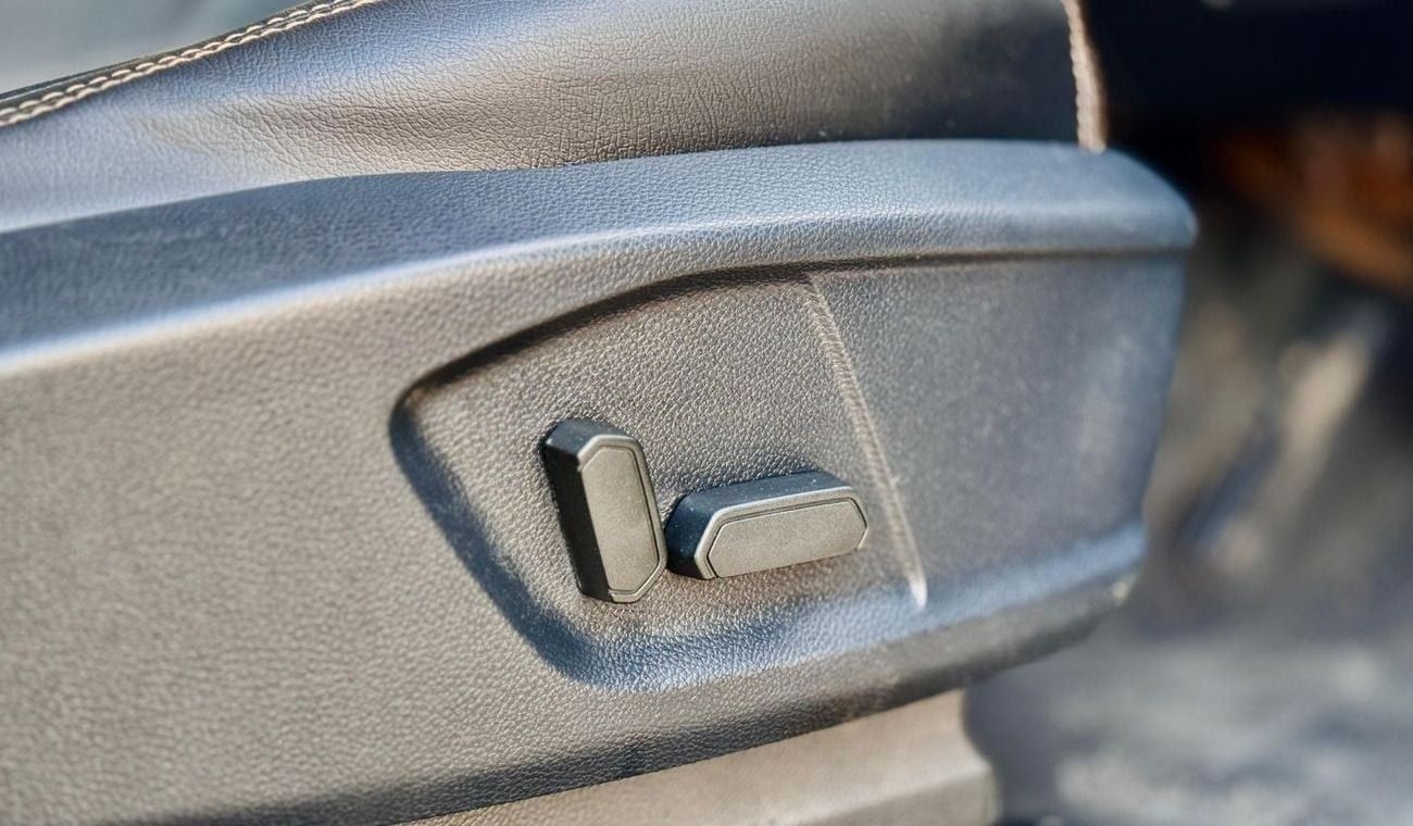 فورد رانجر OFF ROAD WILD TRAK | RHD | 2018 | (AT) | 3.2L DIESEL ENGINE | REAR VIEW CAMERA | SIDE AWNING CAMPING