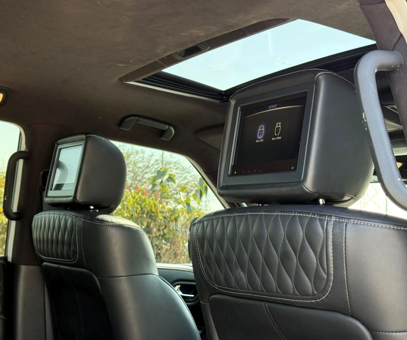 Infiniti QX80 Sensory 8 5.6L INFINITI QX80 | GCC SPECS | YEAR: 2021 | FULL-SERVICE HISTORY WITH AGENCY | WARRANTY