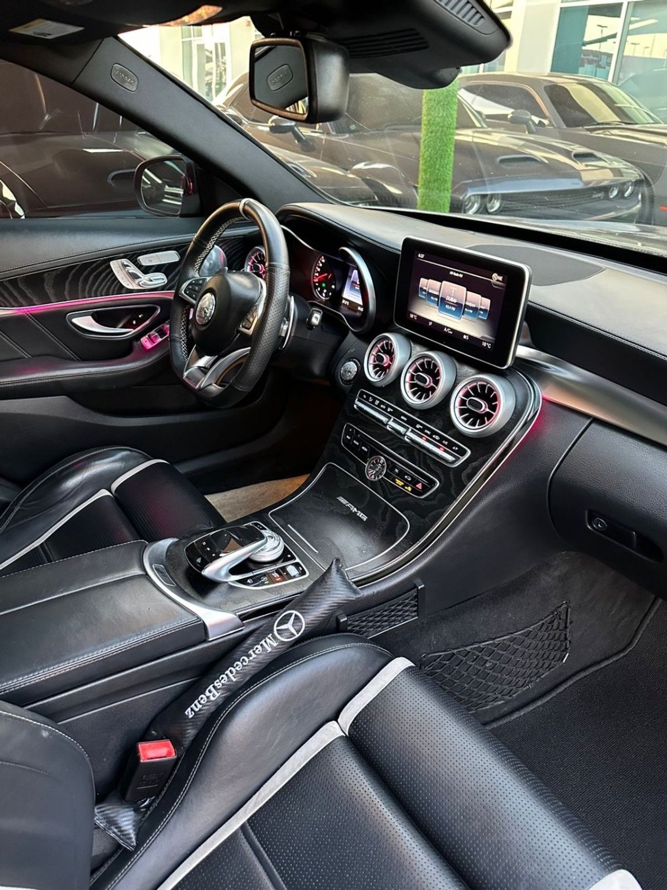 Mercedes-Benz C 63 AMG Std 4.0L Sedan