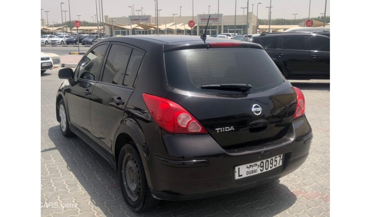 Nissan Tiida