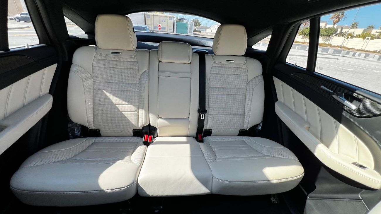 Mercedes-Benz GLE 63 AMG Mercedes AMG GLE63S Coupe   Full option  Panoramic  360 Camera  2017 GCC Under Warranty  Full Servic