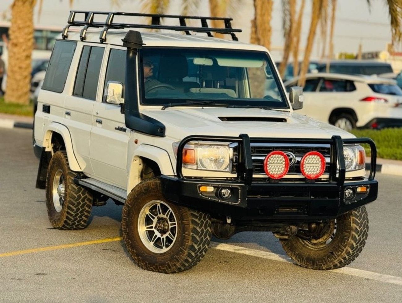 تويوتا لاند كروزر 70 Toyota Land Cruiser hardtop
