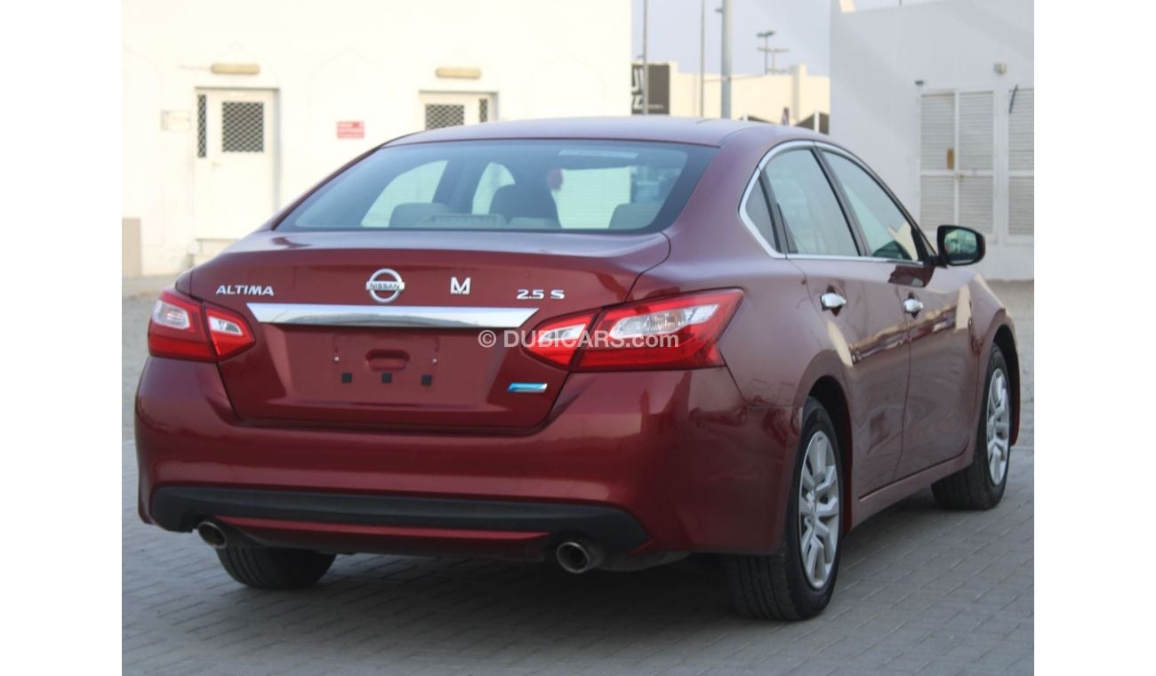 Nissan Altima S NISSAN ALTIMA 2017 RED GCC 2.5L EXCELLENT CONDITION WITHOUT ACCIDENT