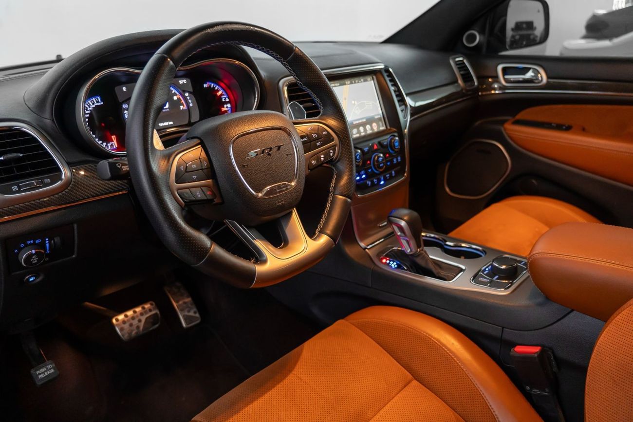 Jeep Grand Cherokee SRT
