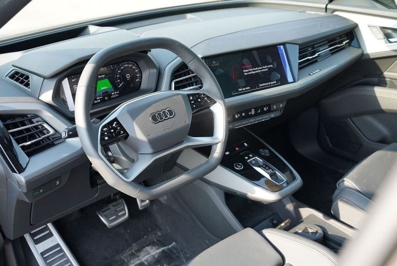 Audi Q5 2024 AUDI Q5 40 e-tron RWD 7-Seaters  0Km