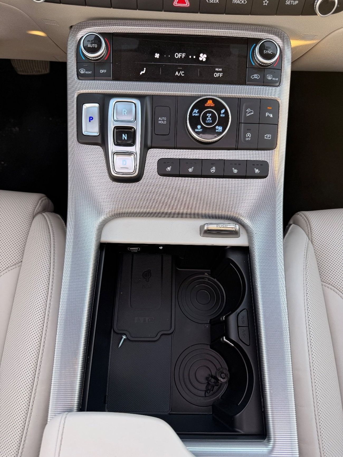 هيونداي باليساد Calligraphy full panoramic, 360 camera Full option 2023