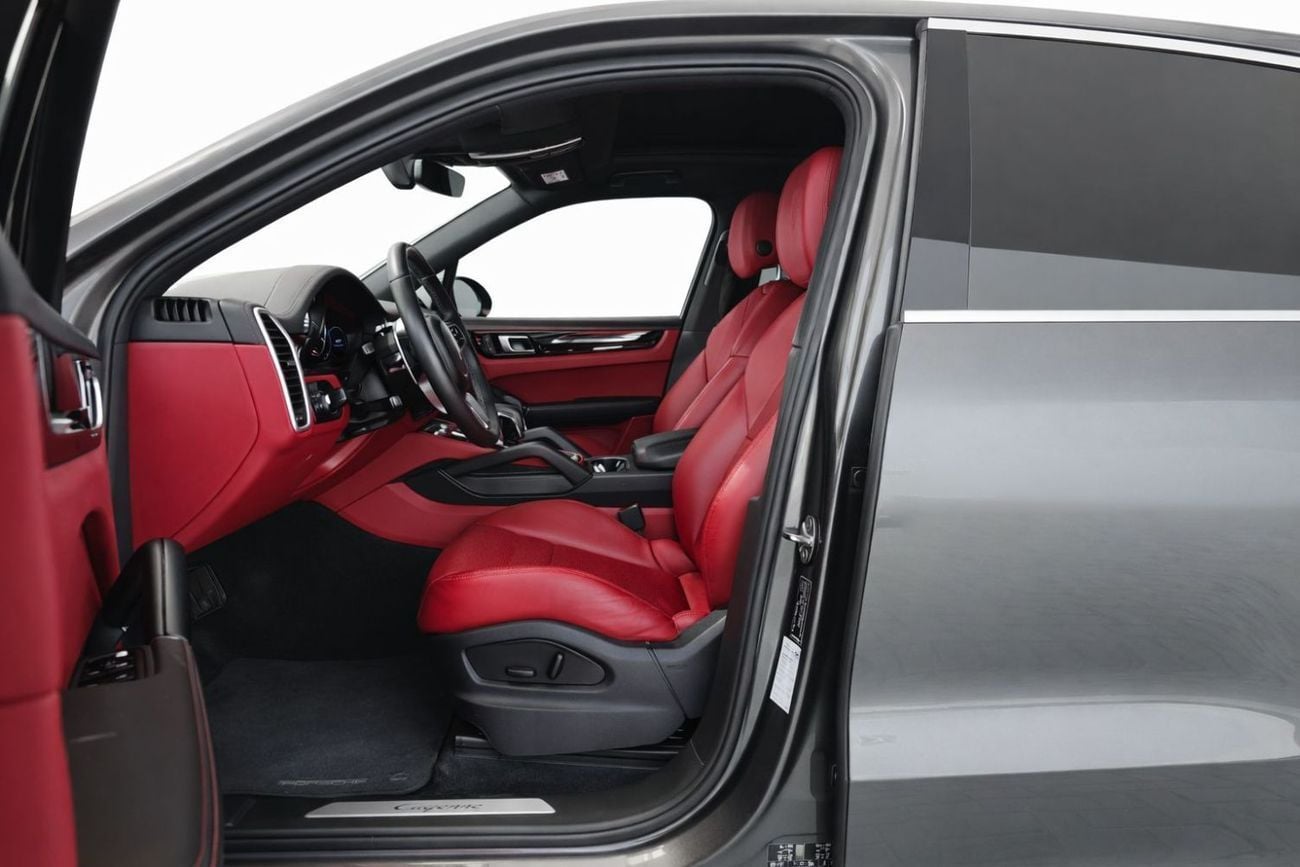 Porsche Cayenne Base AED 5,483 P.M l 0% Down Payment l Standard l Full Agency History