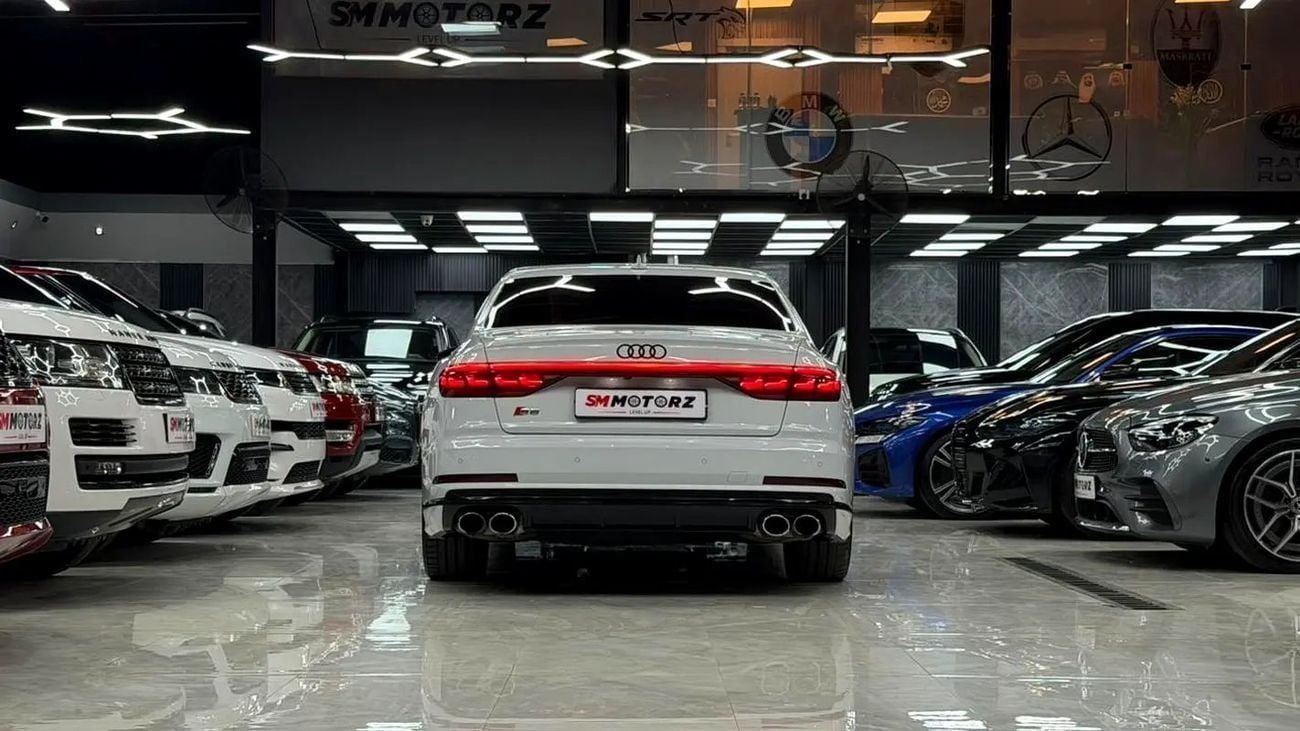 Audi S8 TFSI quattro 4.0L