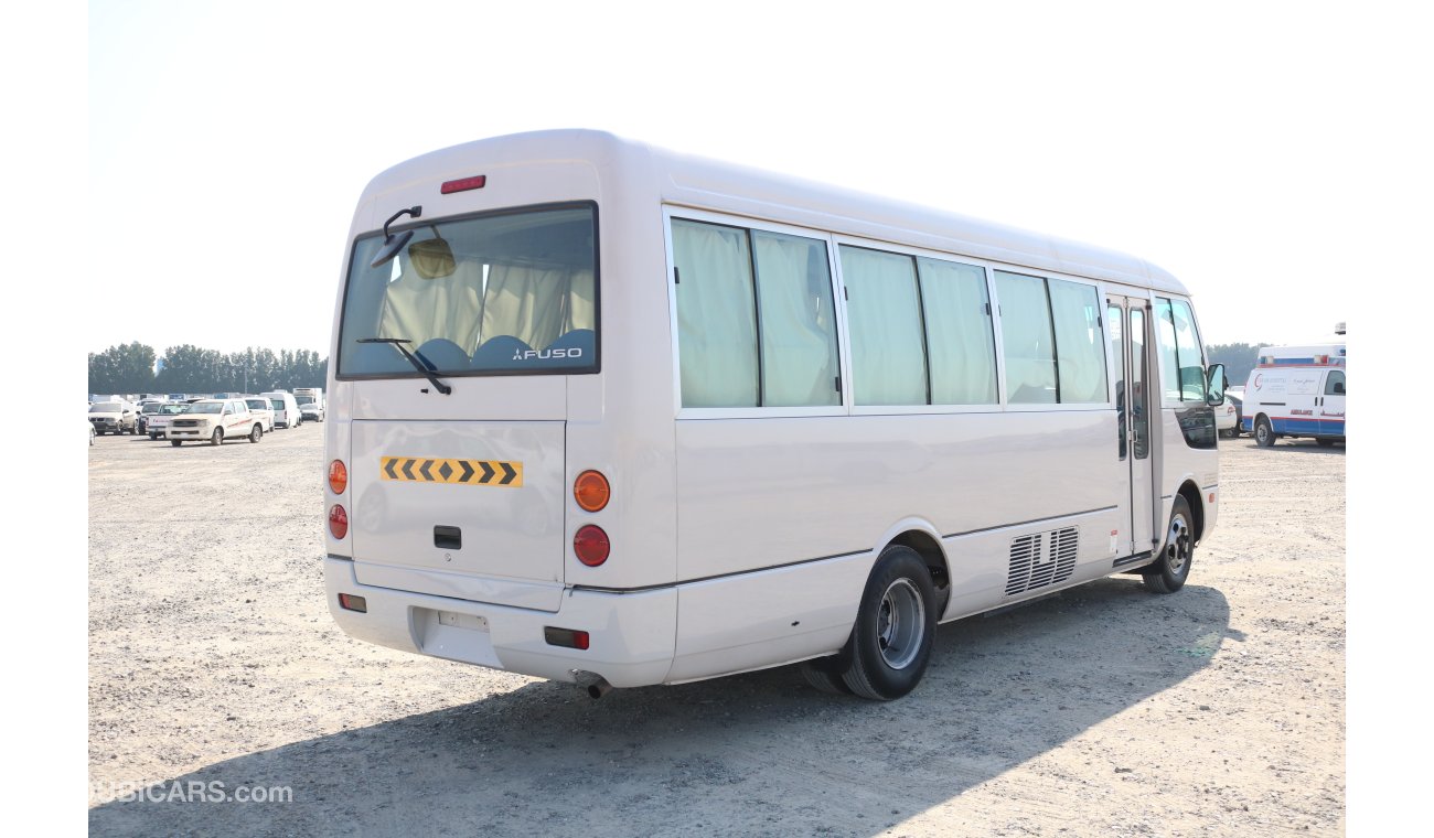 ميتسوبيشي روزا 30 SEATER BUS