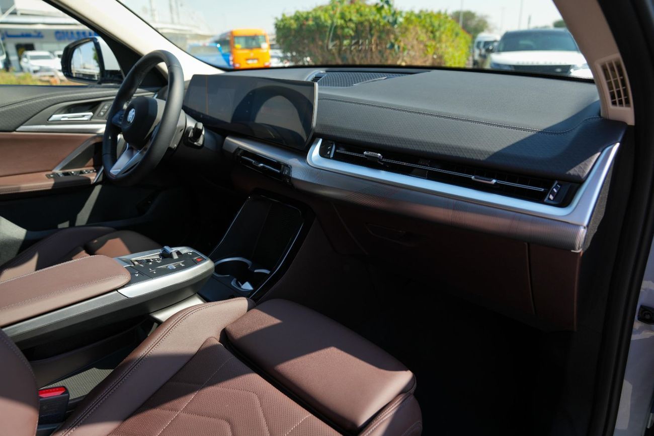 بي أم دبليو X2 S DRIVE 25i 2025 M SPORT KIT!! BRAND NEW CAR!! MENTIONED PRICE IS FOR EXPORT ONLY