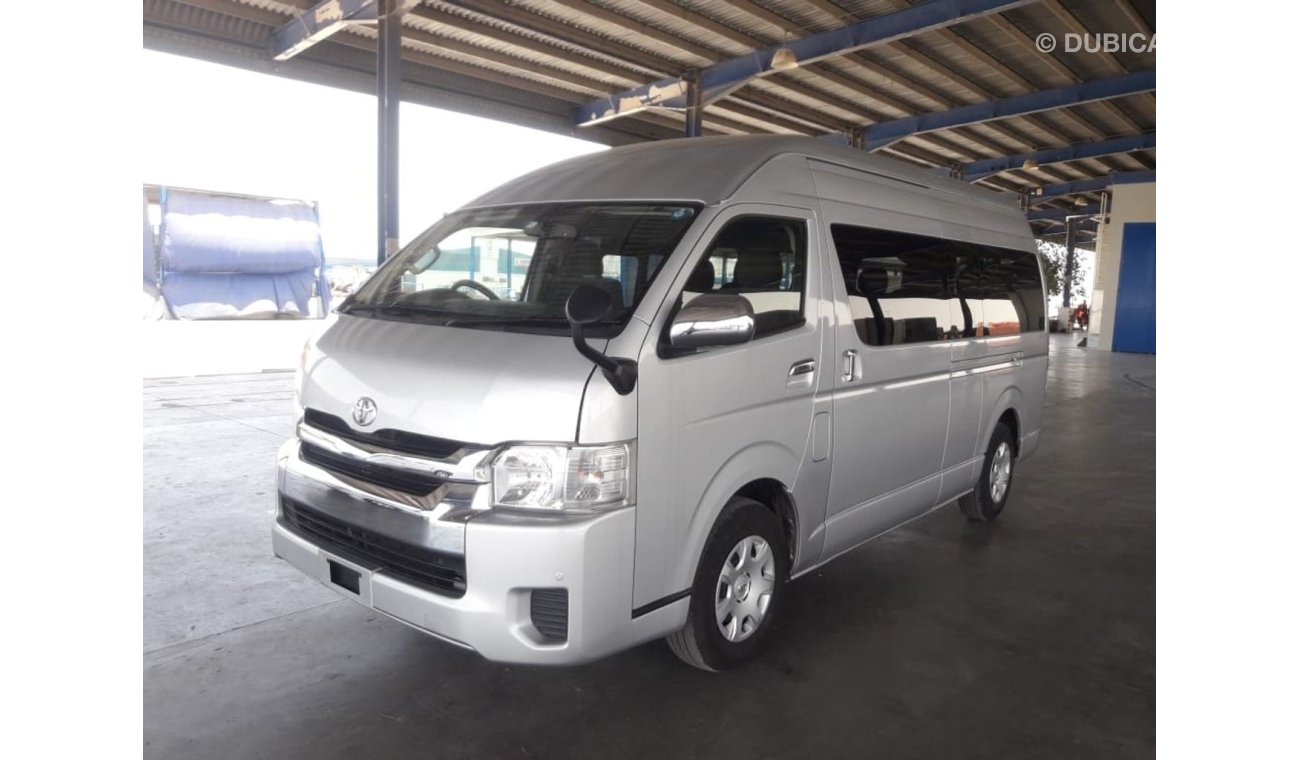 تويوتا هاياس Hiace Commuter RIGHT HAND DRIVE (Stock no PM 677 )