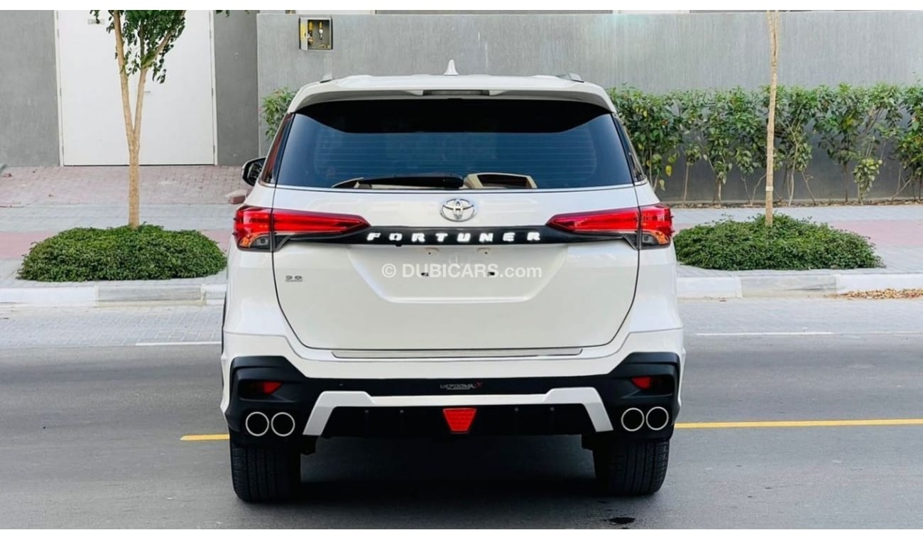Toyota Fortuner 2015 *Top of the Line Options* AT 2.8CC Diesel 2WD Push Start Rear TV Premium Body Kit