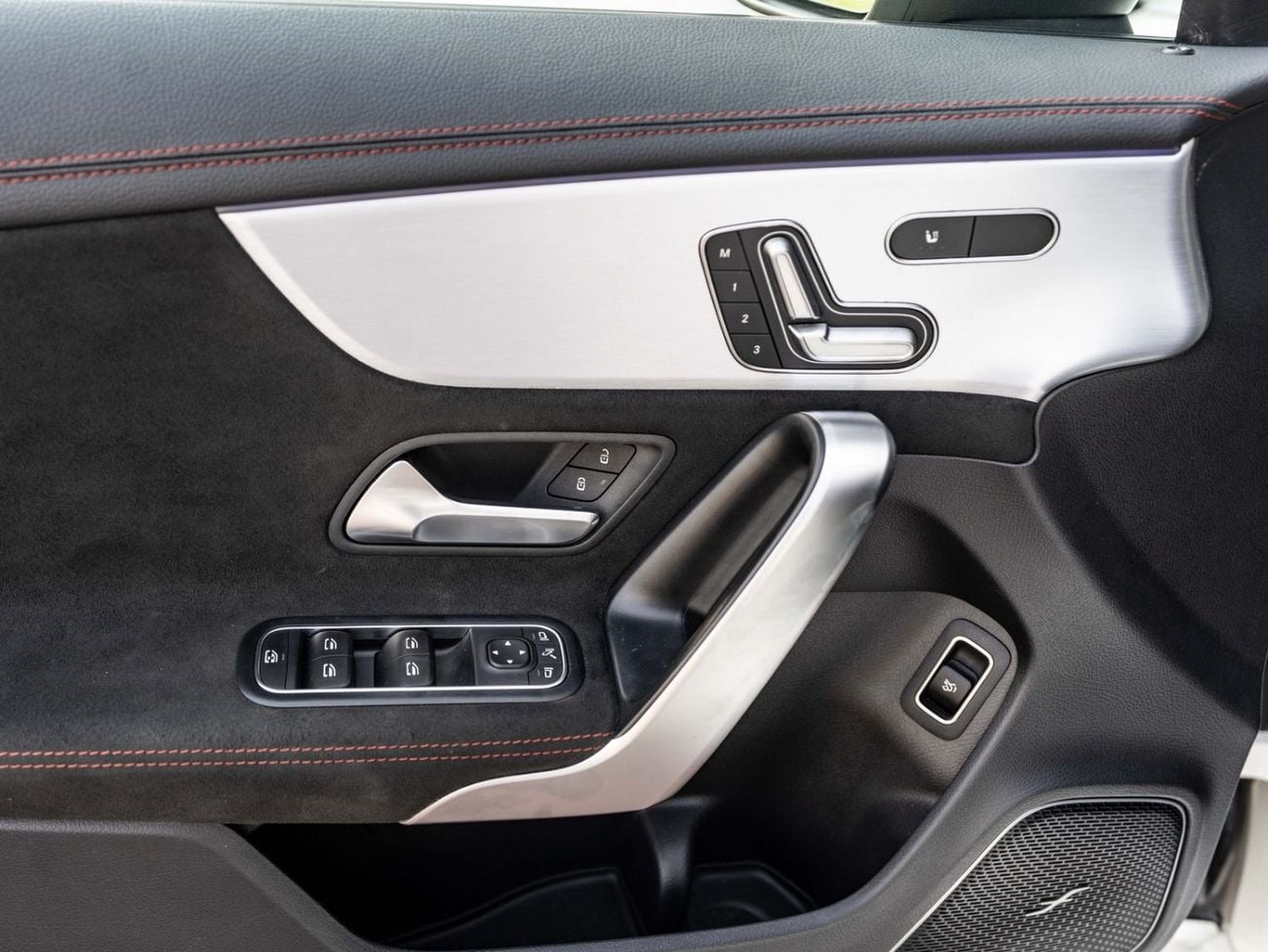 Mercedes Benz CLA 45 AMG STD