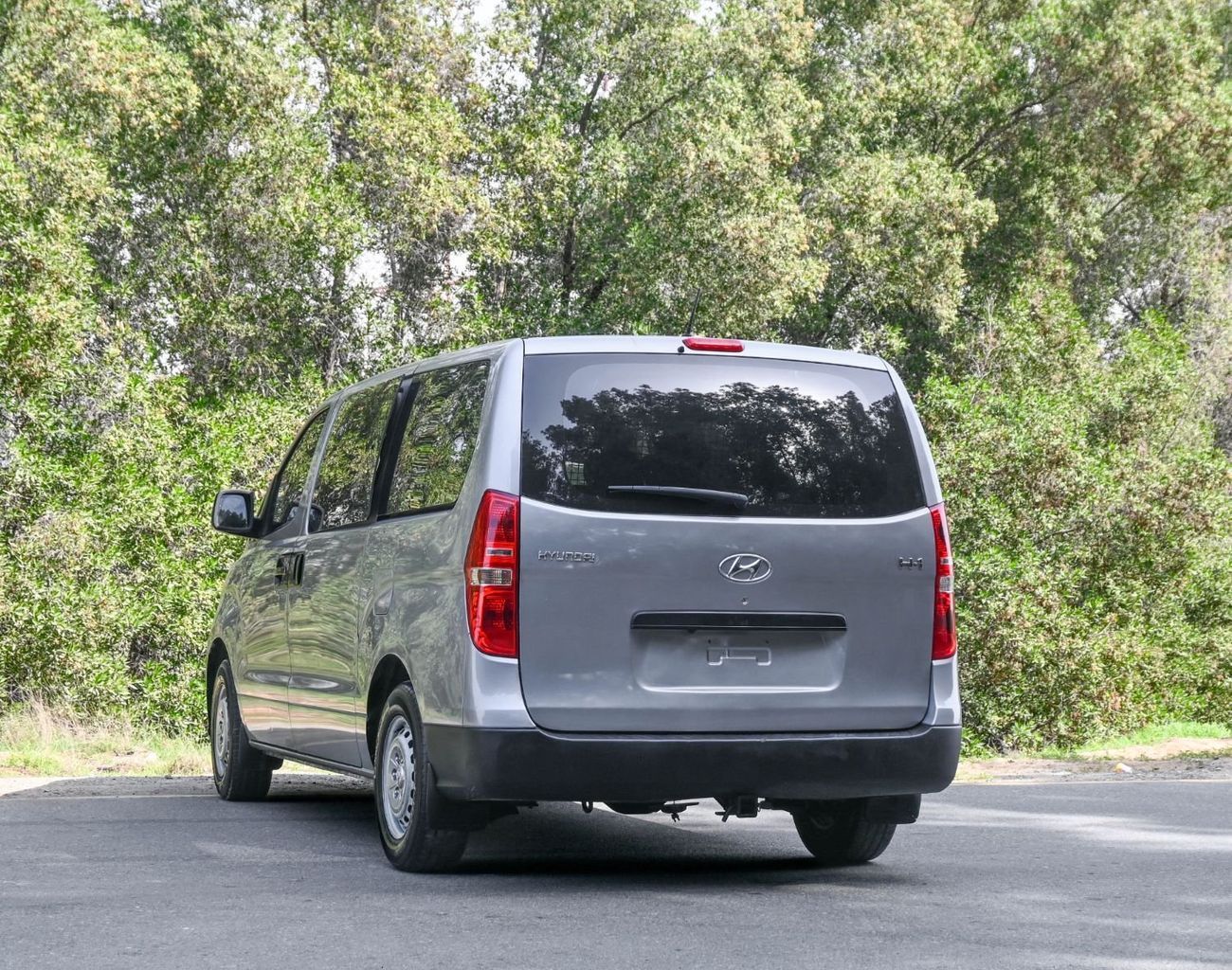 Hyundai H-1 Hyundai H1 Van Diesel , 2019 Korean, accident-free, in excellent condition