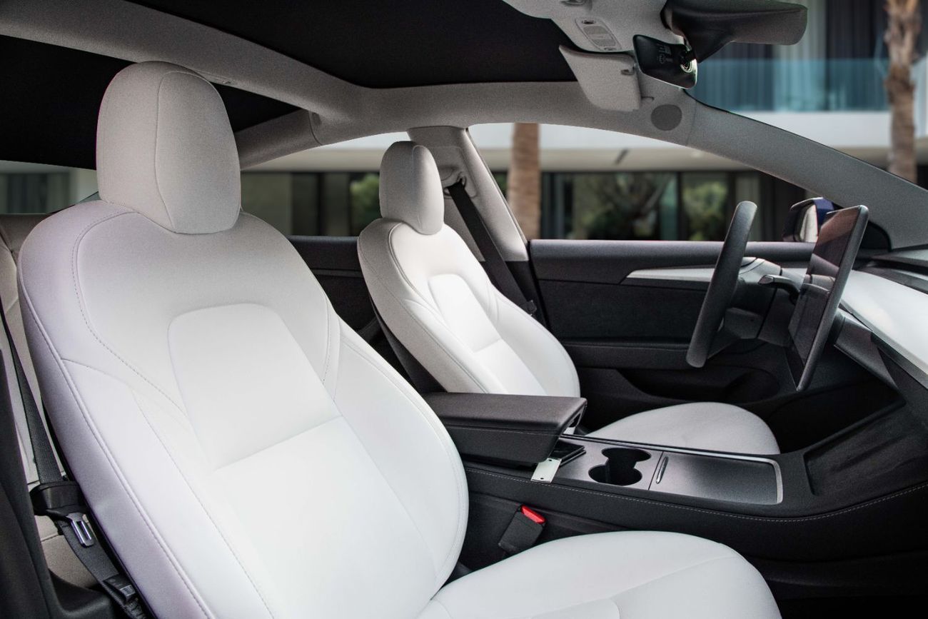 Tesla Model 3 Performance | 1,948 P.M  | 0% Downpayment | Agency Warranty!