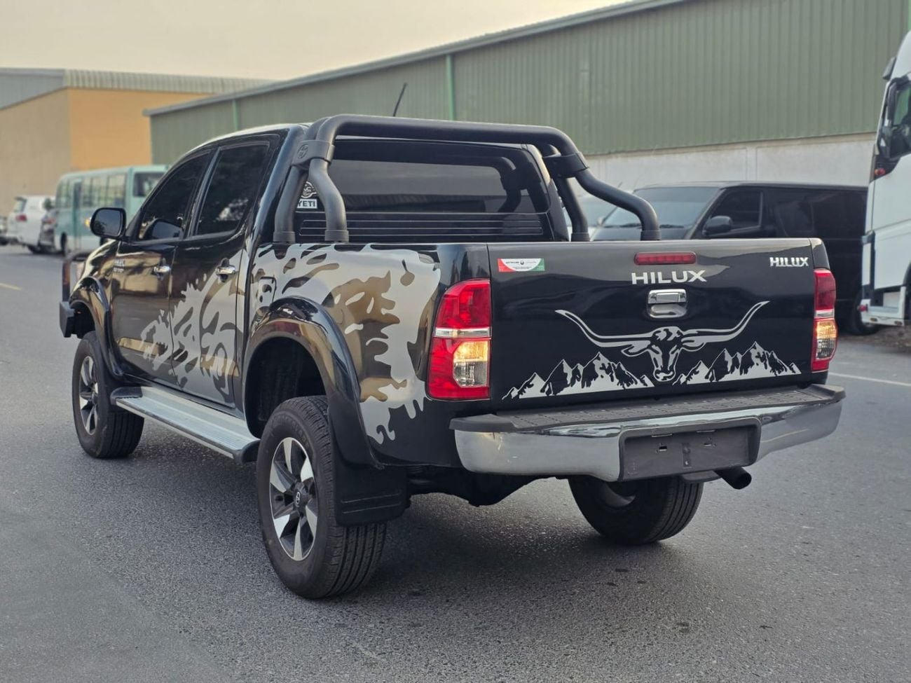 Toyota Hilux 2015 | 3.0L DIESEL | AT | RHD | DOUBLE CABIN | HEAVY BULL BAR | AIR SNORKEL | SPORTS BAR