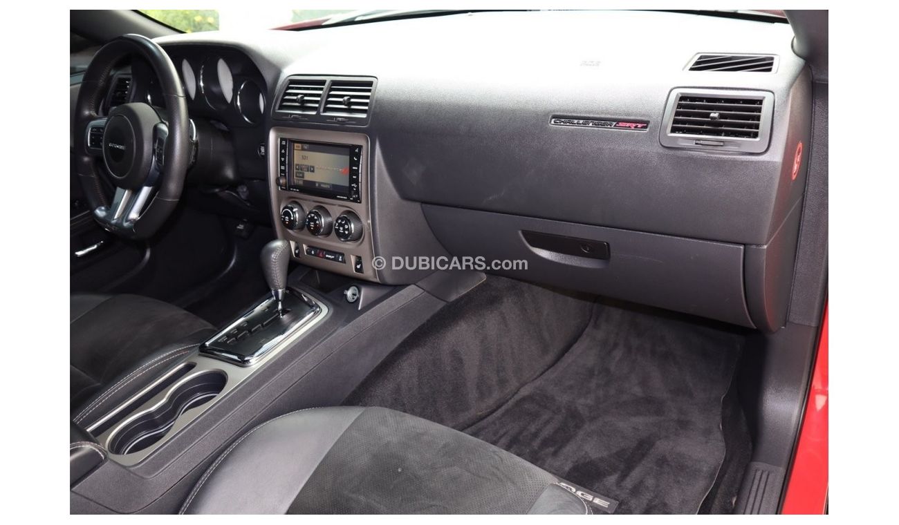 Dodge Challenger 6’4 HEMI 392 V8 GCC 16V