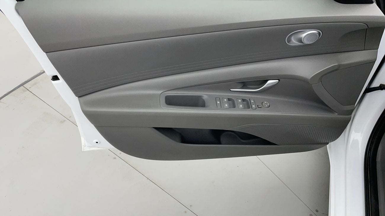 هيونداي إلانترا GL 1.6 | بدون دفعة مقدمة | اختبار قيادة مجاني للمنزل