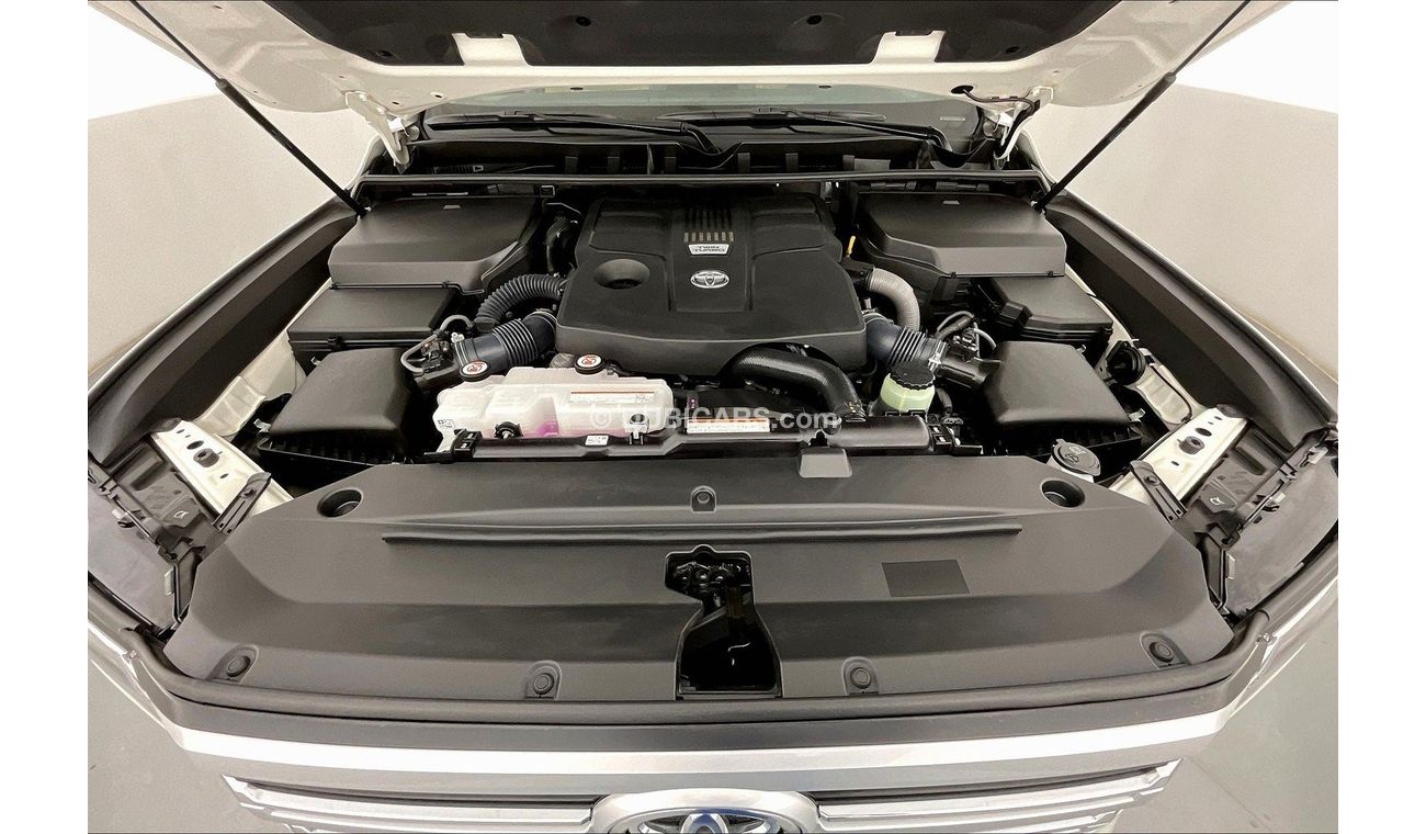 Toyota Land Cruiser EXR | 1 year free warranty | 0 down payment | 7 day return policy