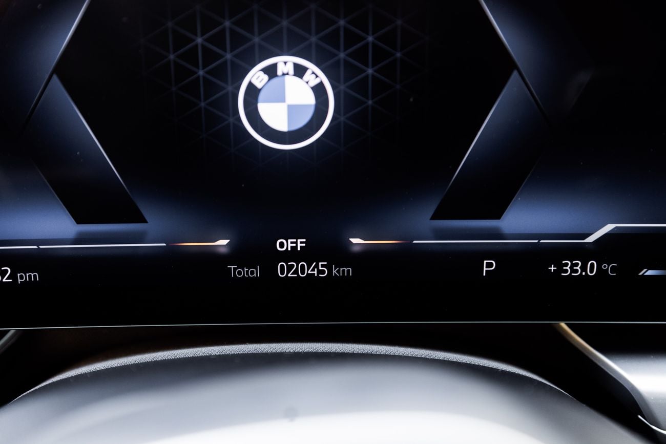 BMW 735i BMW 735i M Sport Individual – 2026 | GCC | 2 YEARS WARRANTY | Only 2,044 KM | AED 399,000