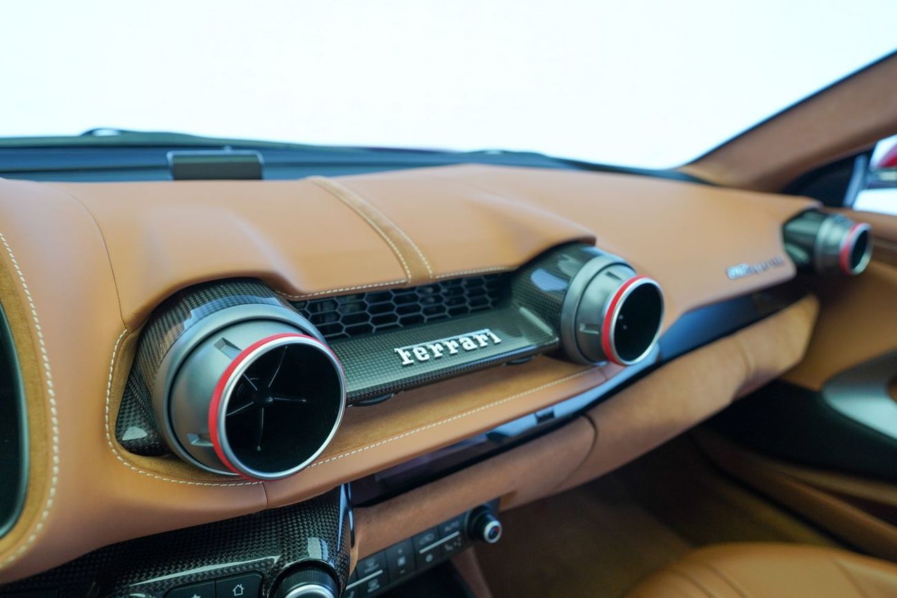 فيراري 812  سوبرفاست