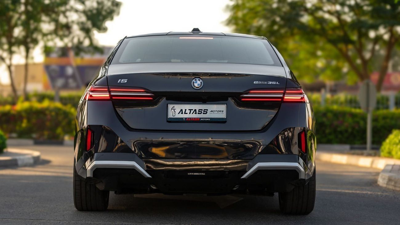 بي أم دبليو i5 2025 | BMW I5 EDRIVE 35L M SPORT PACK [ EXPORT ONLY ]
