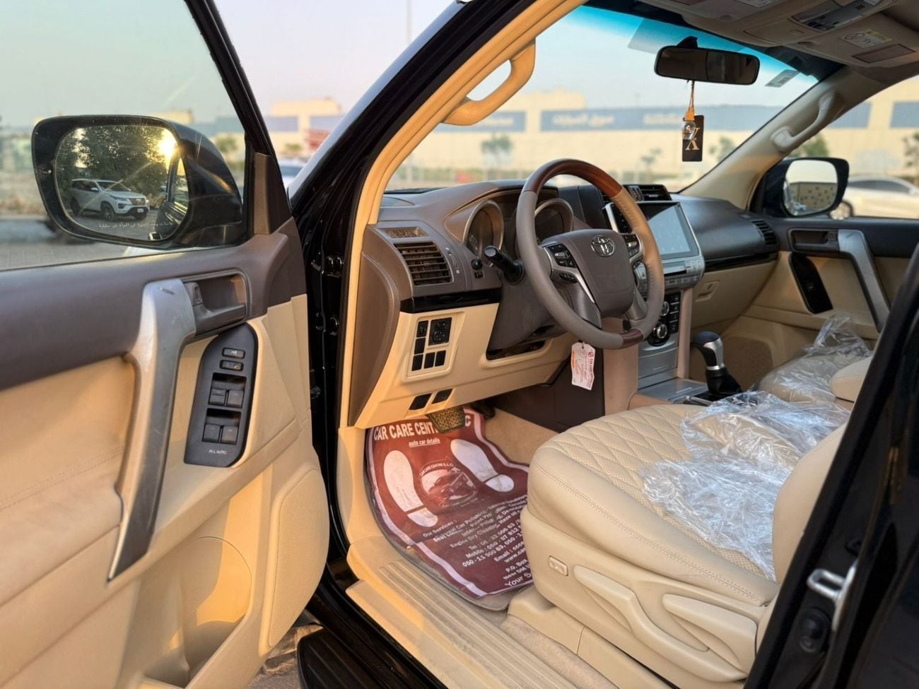 تويوتا برادو TXL 2.7L (271 HP)
