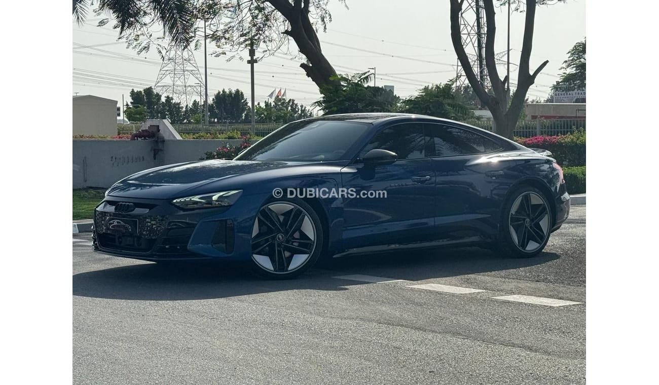 Audi etron GT AUDI GT E-TRON 2022 GCC SPCIAL EDITIONS UNDER WARRANTY WITH SERVICE CONTRACT