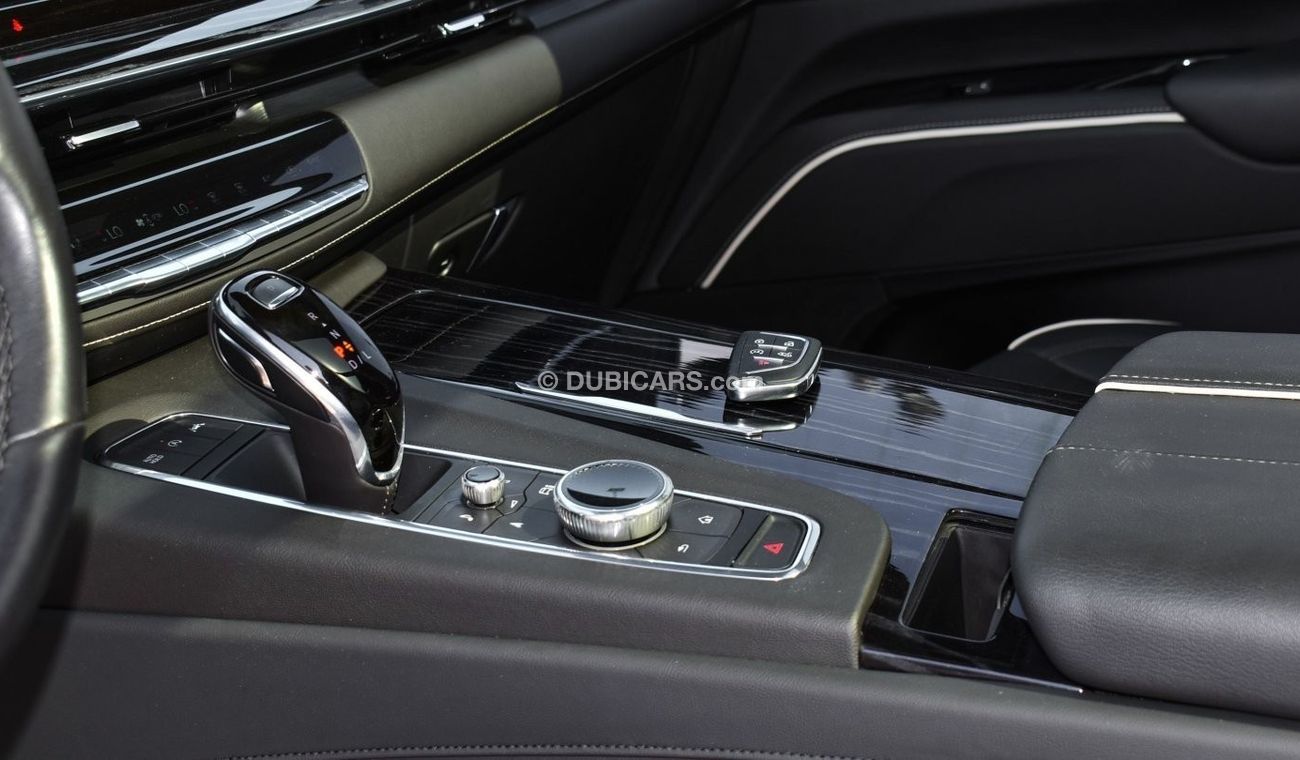 Cadillac Escalade 600