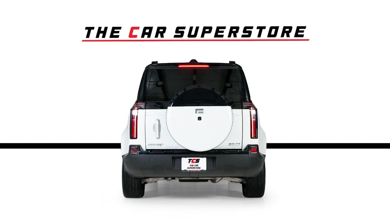 روكس 01 STD 6 Seats-Premium Leather Interior-5 Years Warranty and Service Contract-Black Contrasting Roof