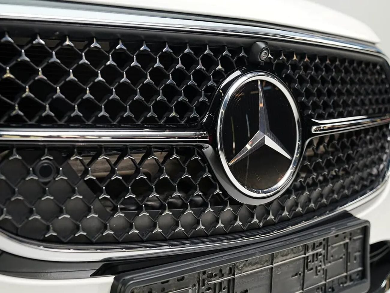 Mercedes Benz E200 STANDARD E 200 | | LOW MILEAGE