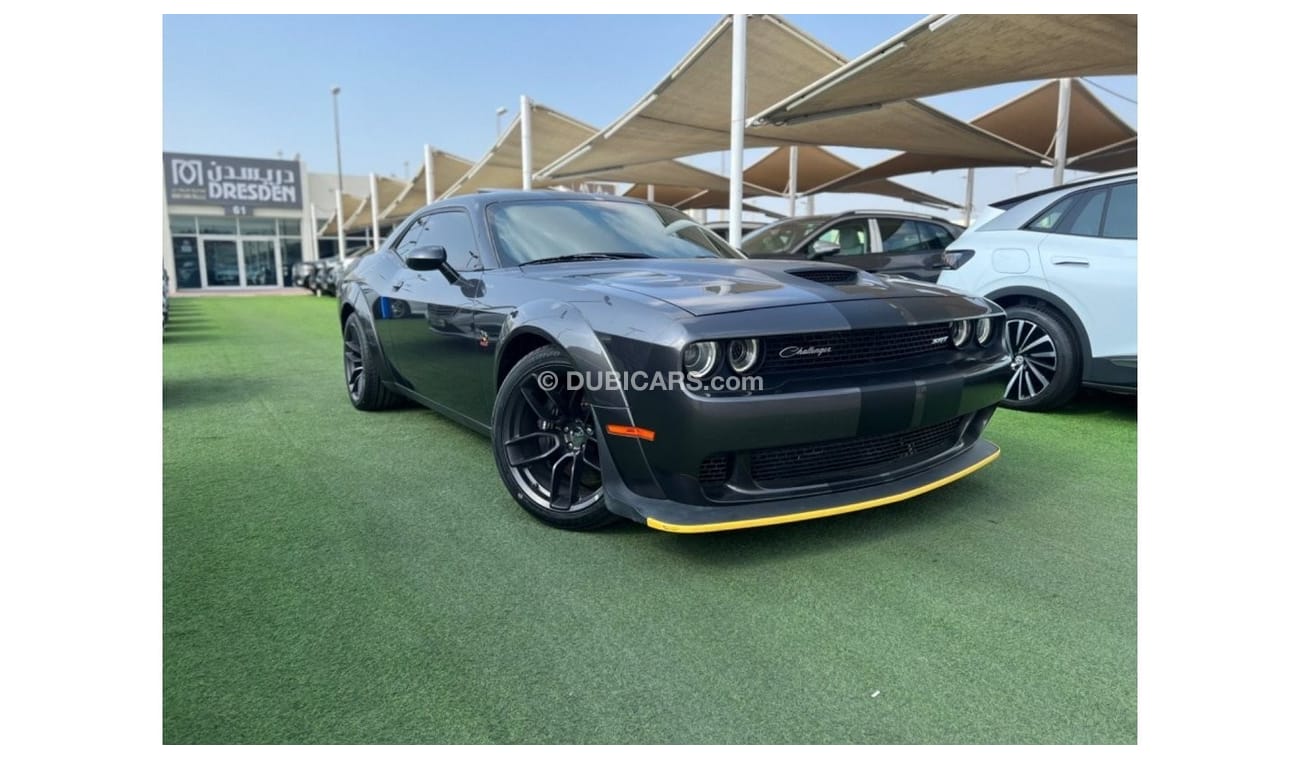 Dodge Challenger SRT8 392 Scat Pack Shaker Dodge Challenger SRT 392 Scat Pack