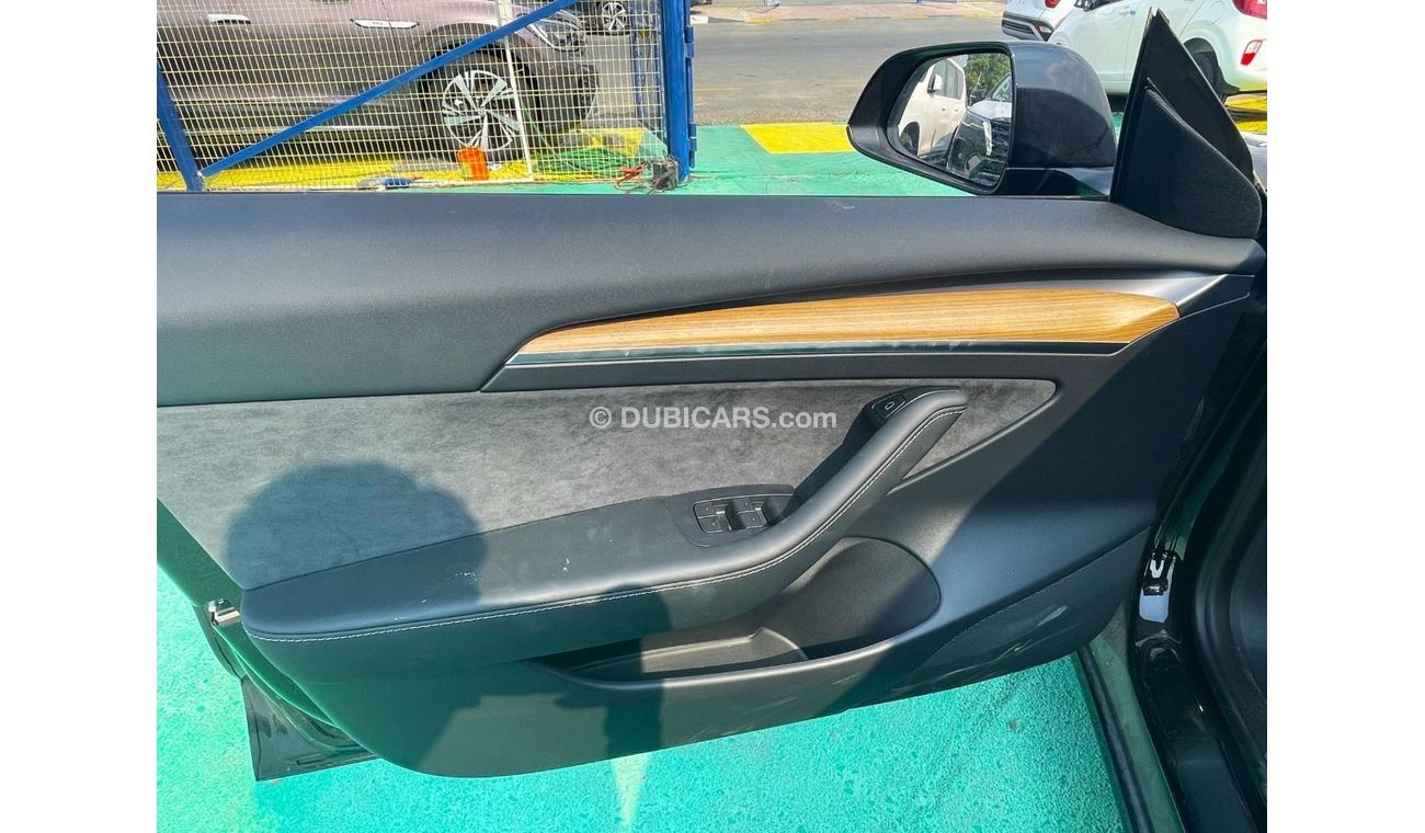 Tesla Model 3 2022 Tesla Model 3 Standard Plus, 4dr Sedan, 0L 0cyl Electric, Automatic, Front Wheel Drive