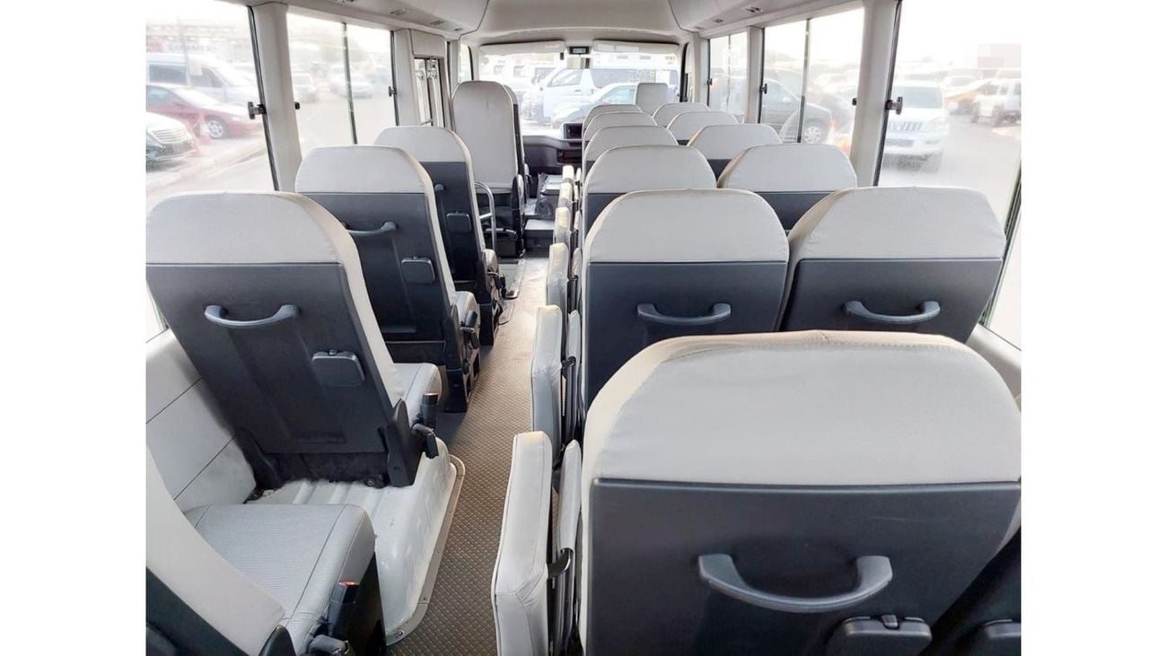 Toyota Coaster TOYOTA COASTER BUS RIGHT HAND DRIVE(PM02252)