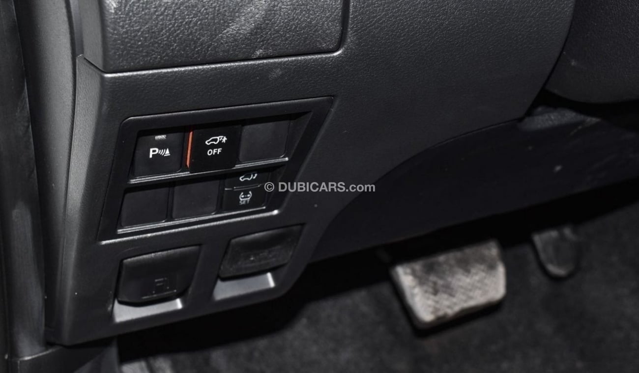 Toyota Fortuner 2023 Toyota Fortuner 4x4 4.0 HI P AT - Pearl White inside Black