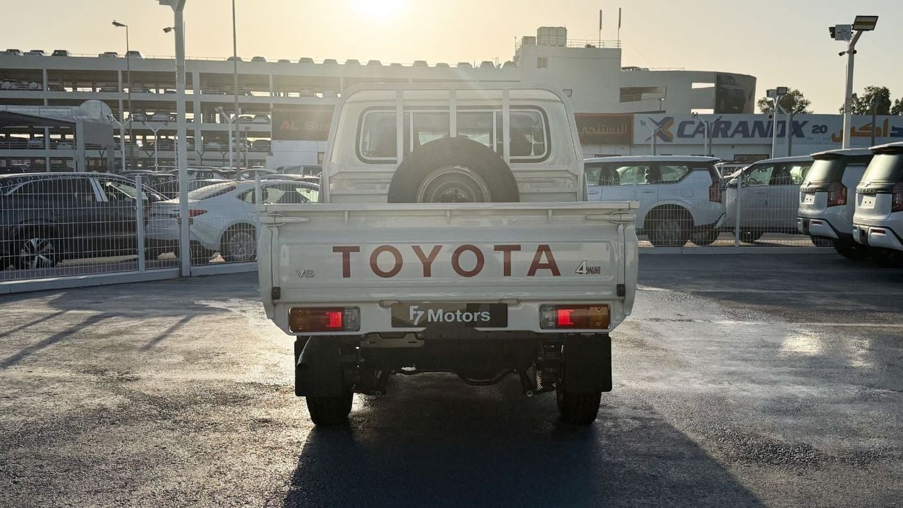 Toyota Land Cruiser Pick Up  Toyota Land Cruiser Pick-Up