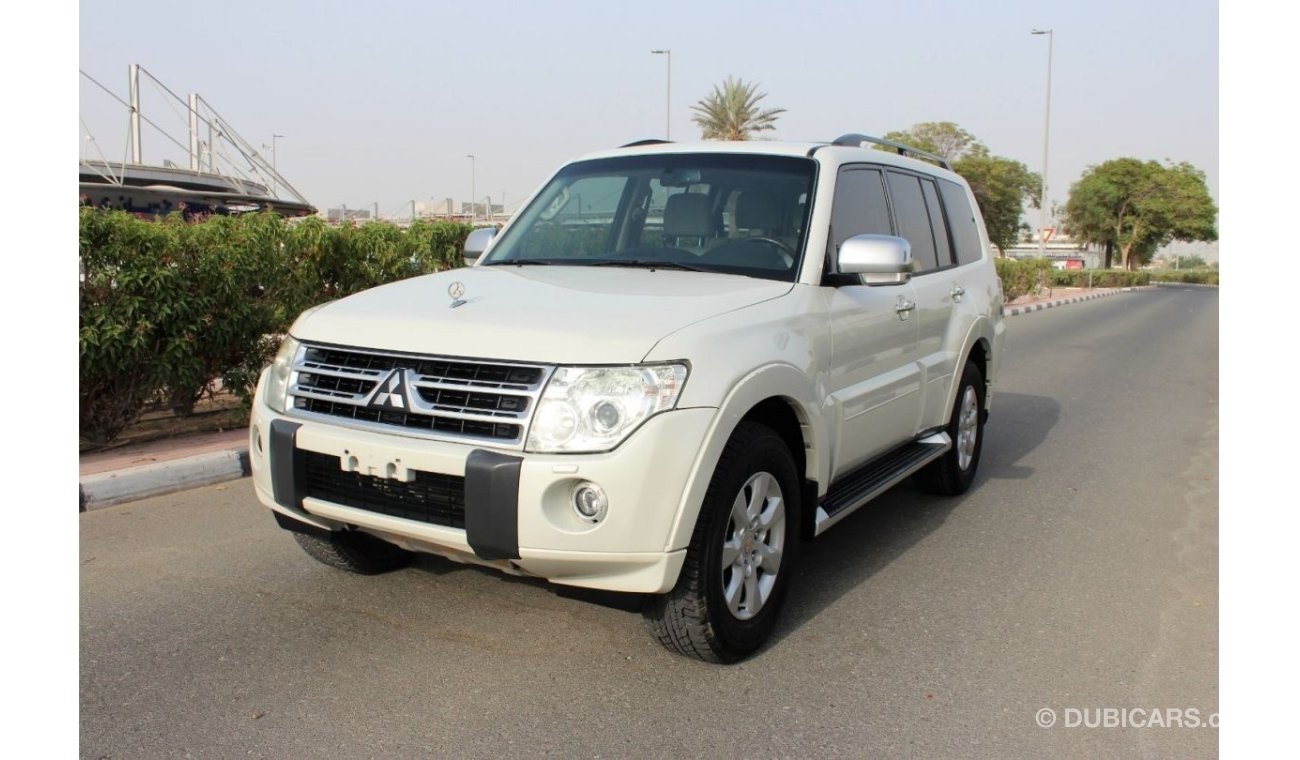 Mitsubishi Pajero 2014/ GLS/ TOP SPECS / GCC/ 3.5/ FULL SERVICE DONE/ 1 YEAR WARRANTY