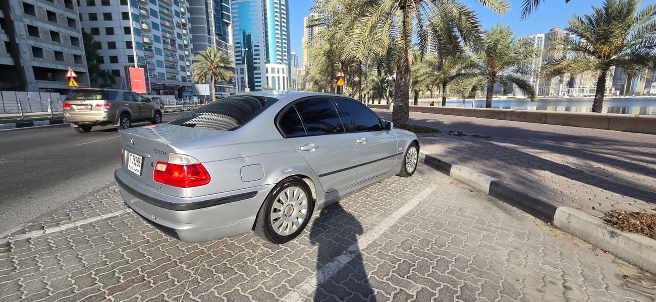 BMW 320i Std