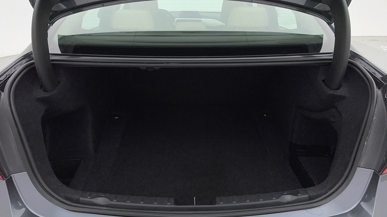 BMW 318i EXECUTIVE 1.5 | Zero Down Payment | Free Home Test Drive