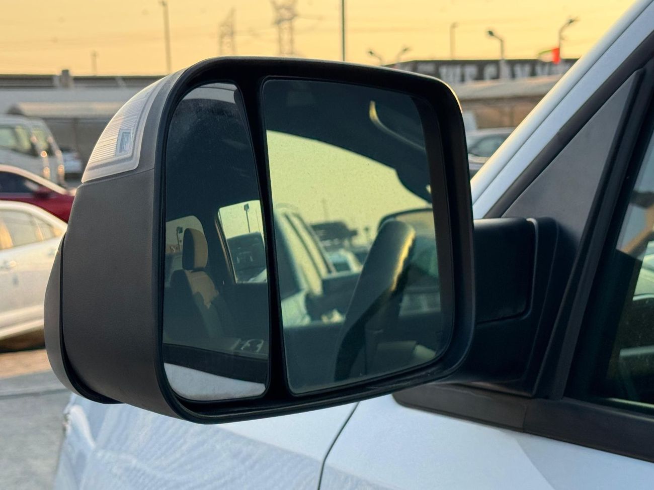 RAM 1500 Hemi 5.7L V8 Petrol 4WD 2023 Export Price @ 175,000 AED