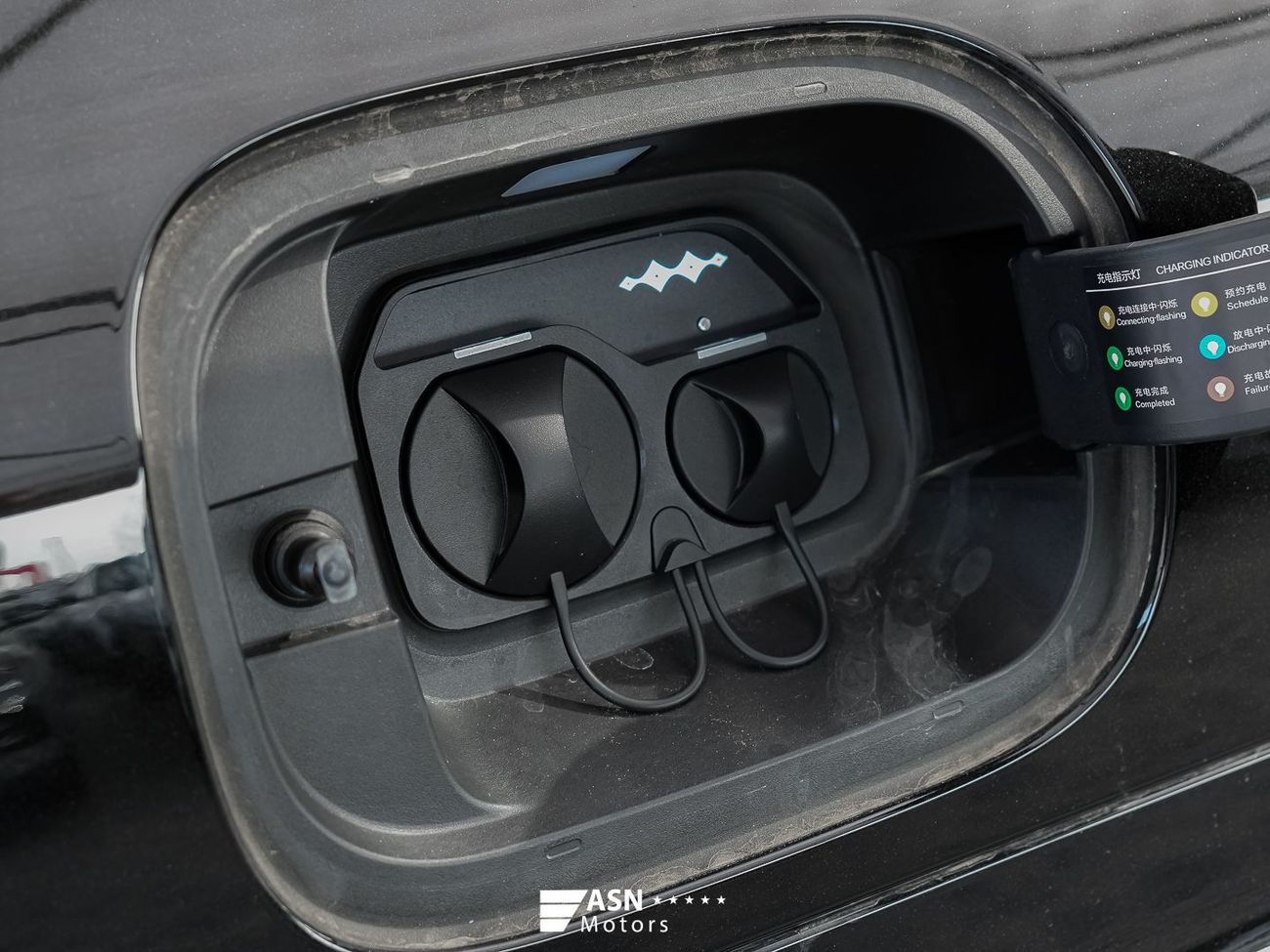 بي واي دي ليوبارد تيتانيوم 7 Ultra Edition 1.5 Plug-In Hybrid 190KM 4WD 2025 White Interior (Export Price)