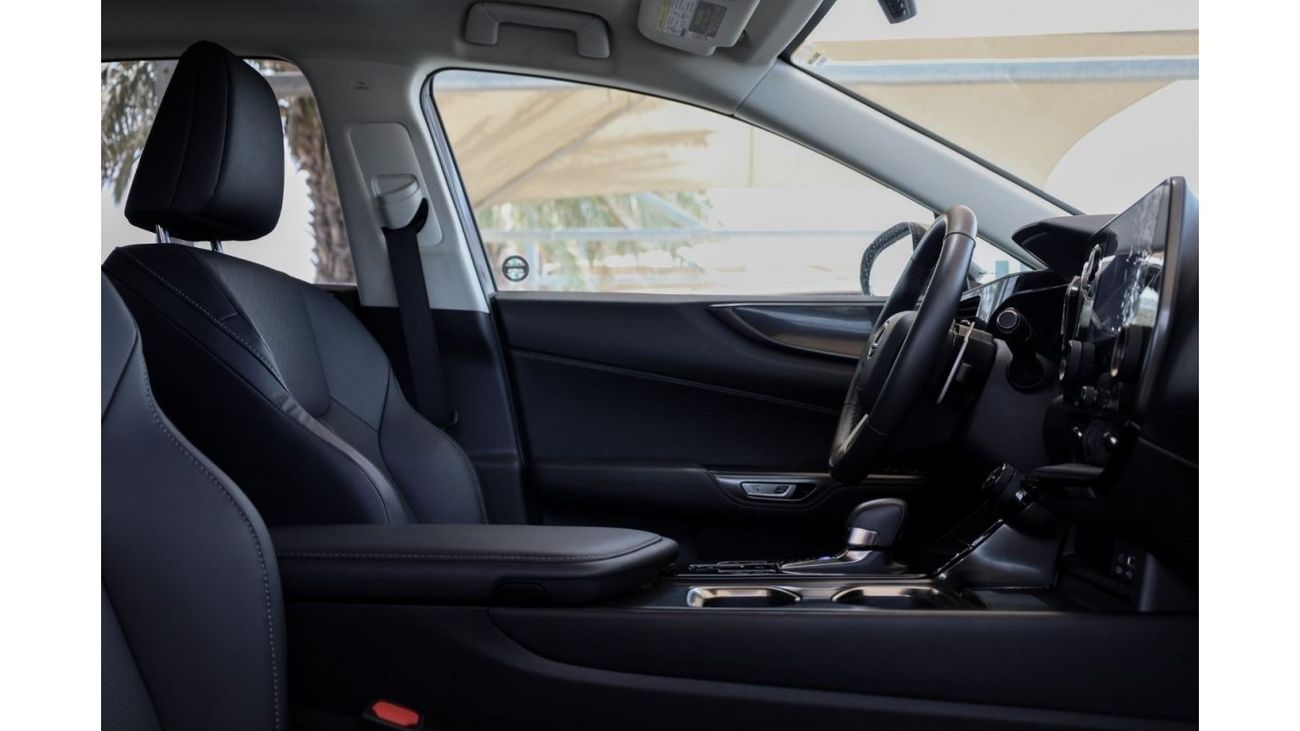 Lexus NX 250 Lexus NX250 2023 (Clean Title) American Spec under Warranty with Flexible Down-Payment/ Flood Free.