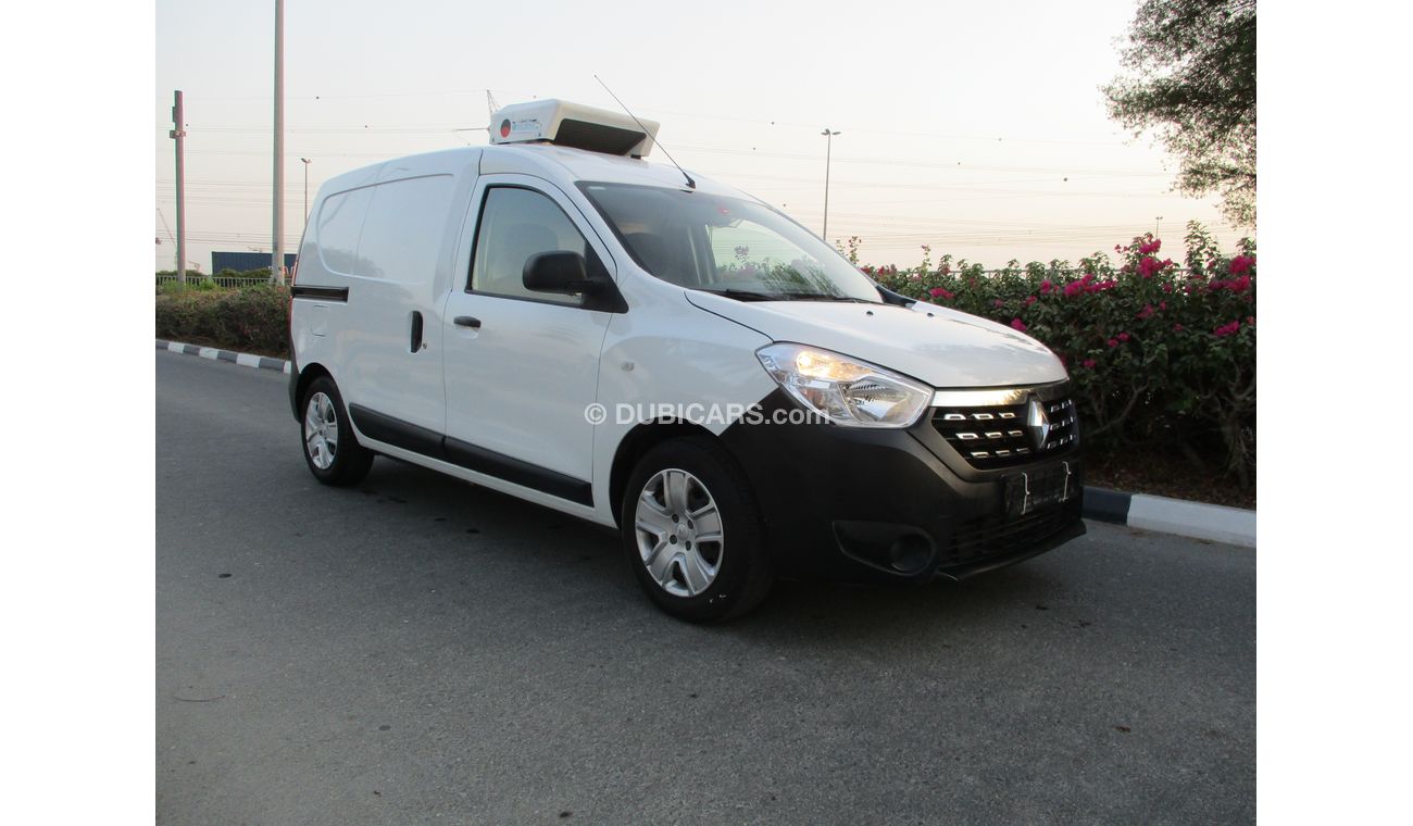 رينو دوكر فان 2018 مع ثلاجه بحاله الوكاله ماشيه فقط 28000 كيلوا تحت الضمان