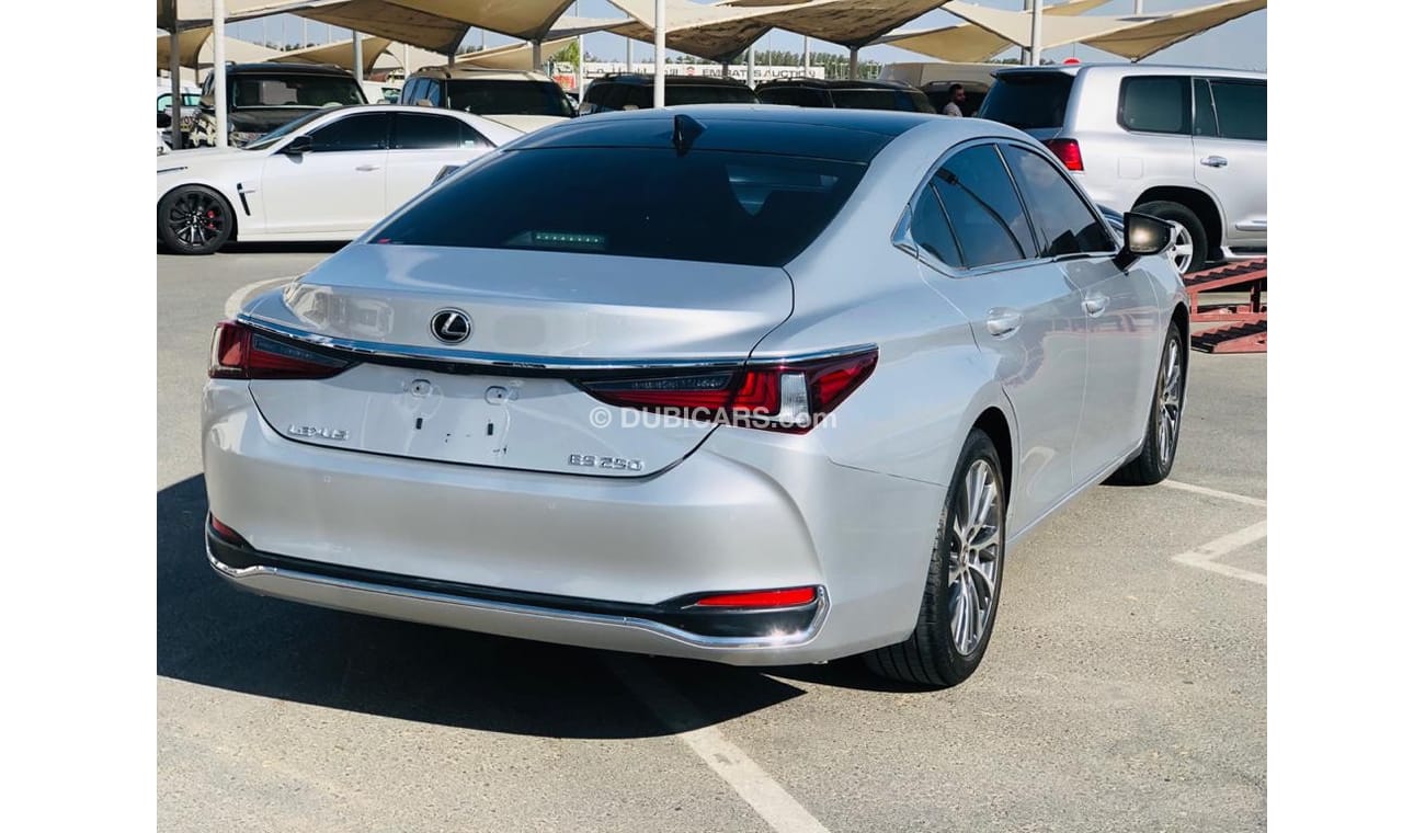 Lexus ES250 Lexus ES 250 GCC full option perfect condition