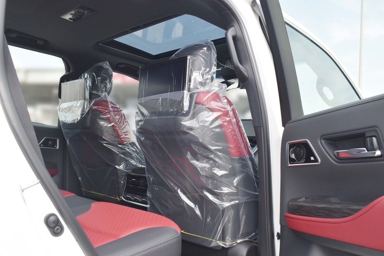 تويوتا لاند كروزر Toyota LC300 VXR 3.3L Full with radar 2025